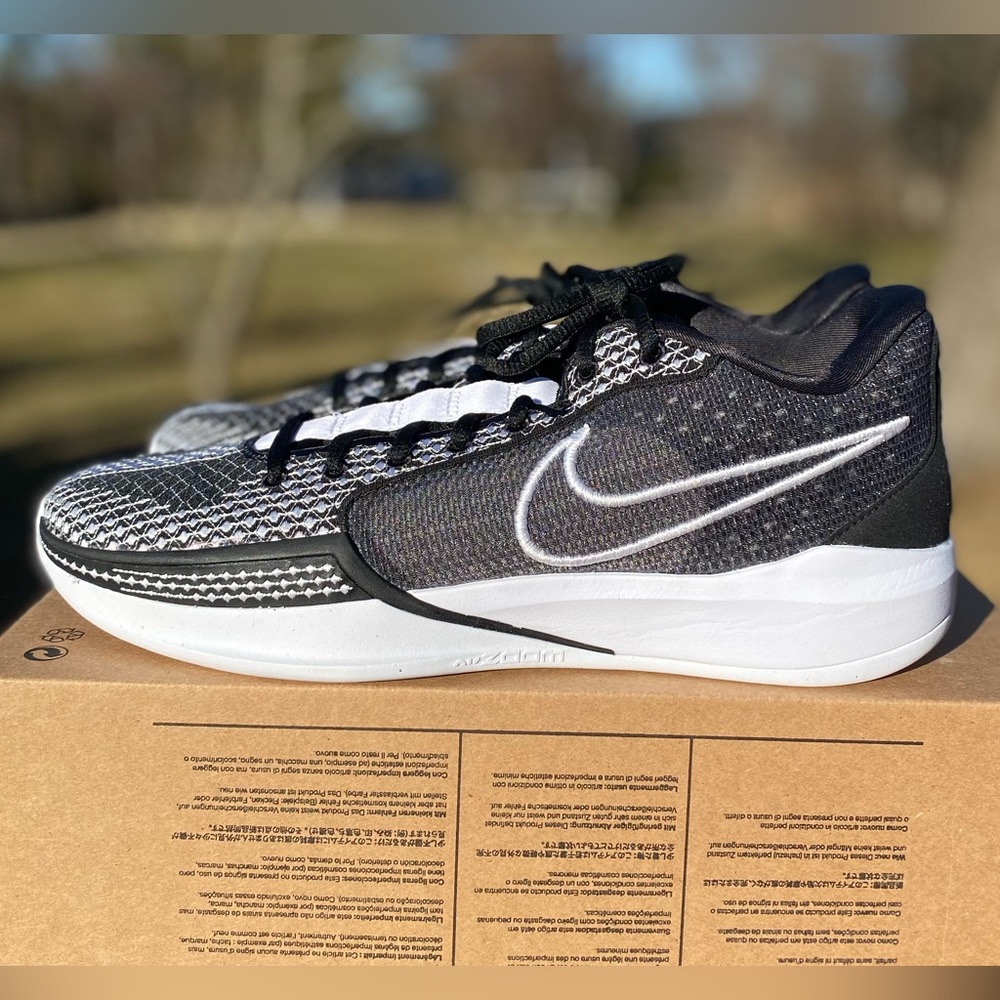 NEW Nike Sabrina 1 TB White Black men’s Basketball Shoes size 10
